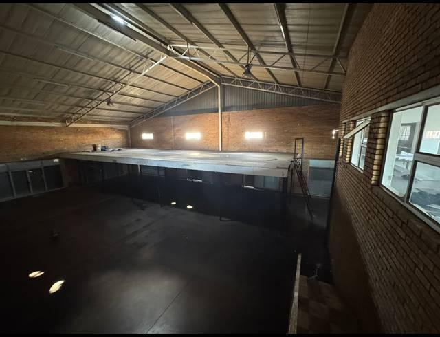 1,200M² WAREHOUSE TO LET IN PRETORIA WEST